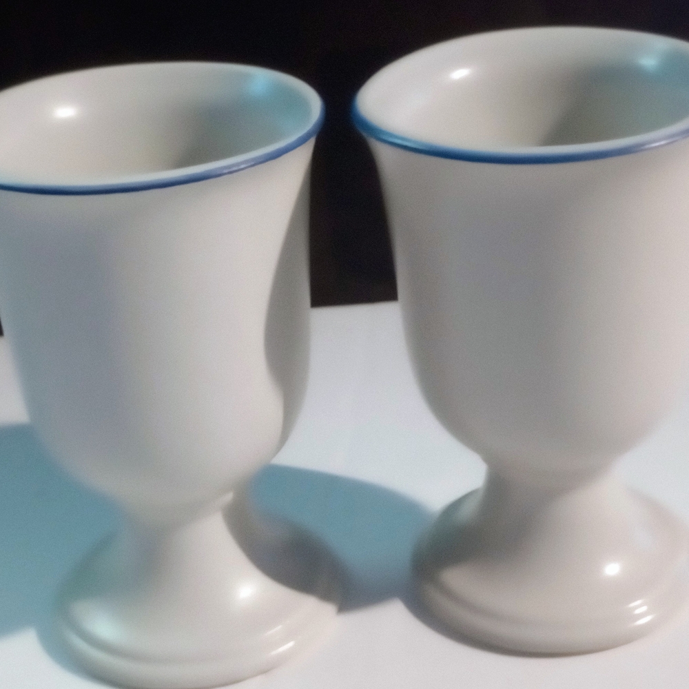 Pfaltzgraff Folk Art Stoneware Goblet Set Of Two Approximately 5 Inch By 3 In - Picture 3 of 4